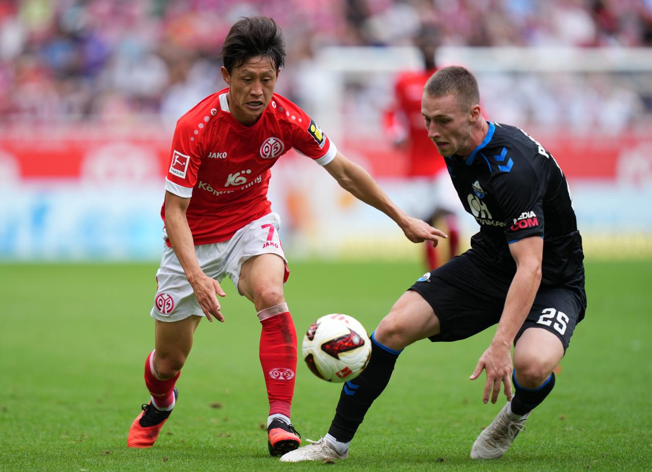 Official: Paderborn extend contract of defender Tjark Scheller
