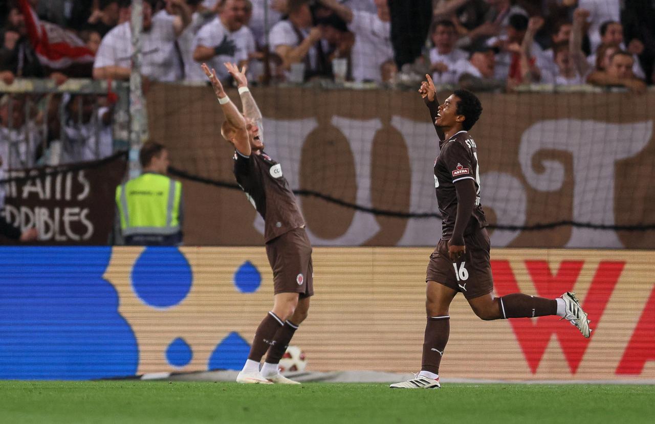 2. Bundesliga Topspiel: Fujita strikes late as St. Pauli claim first win of the season against Wolfsburg