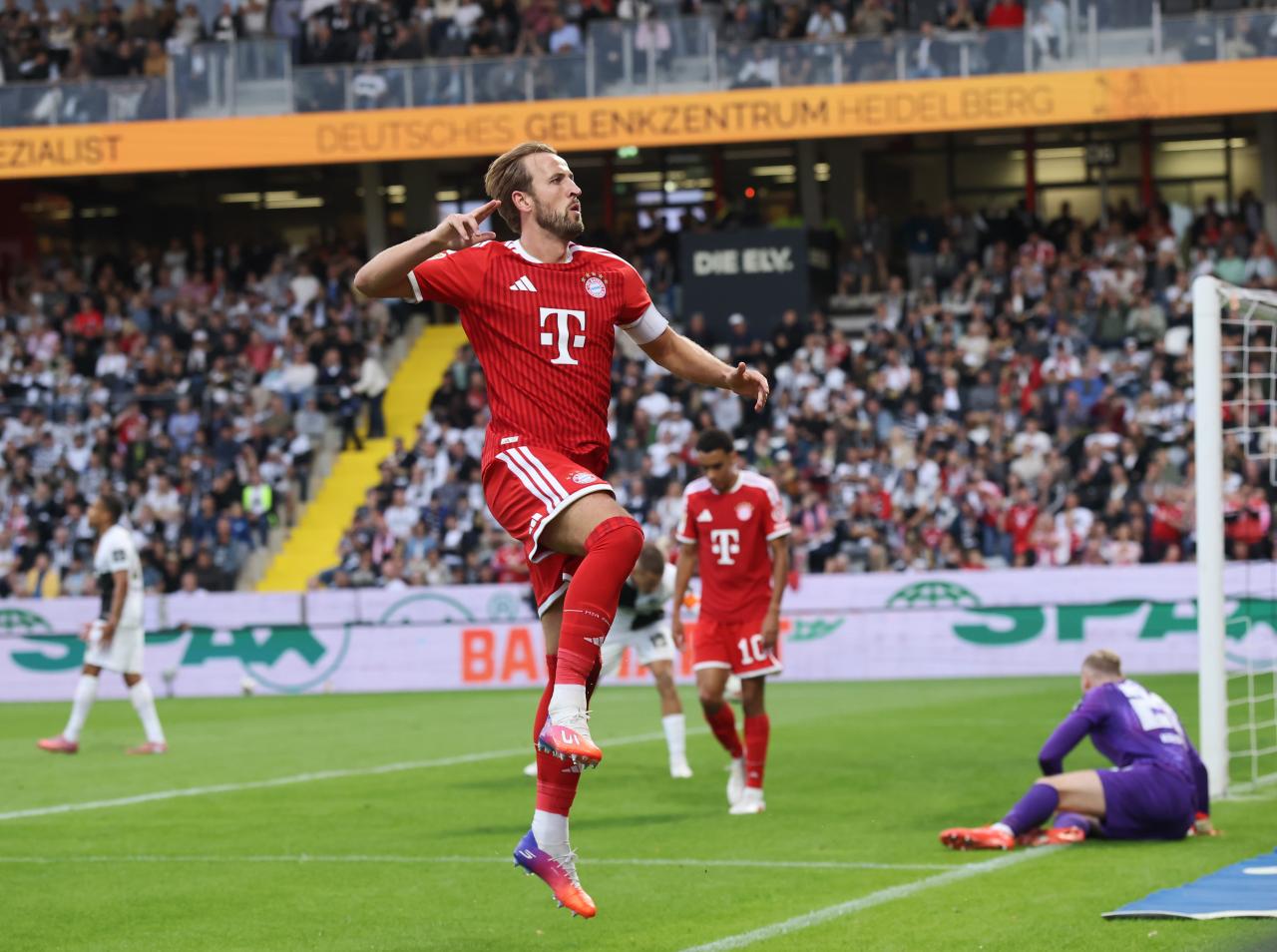 Bayern edge past stubborn Elversberg after Kane seals 2-1 victory
