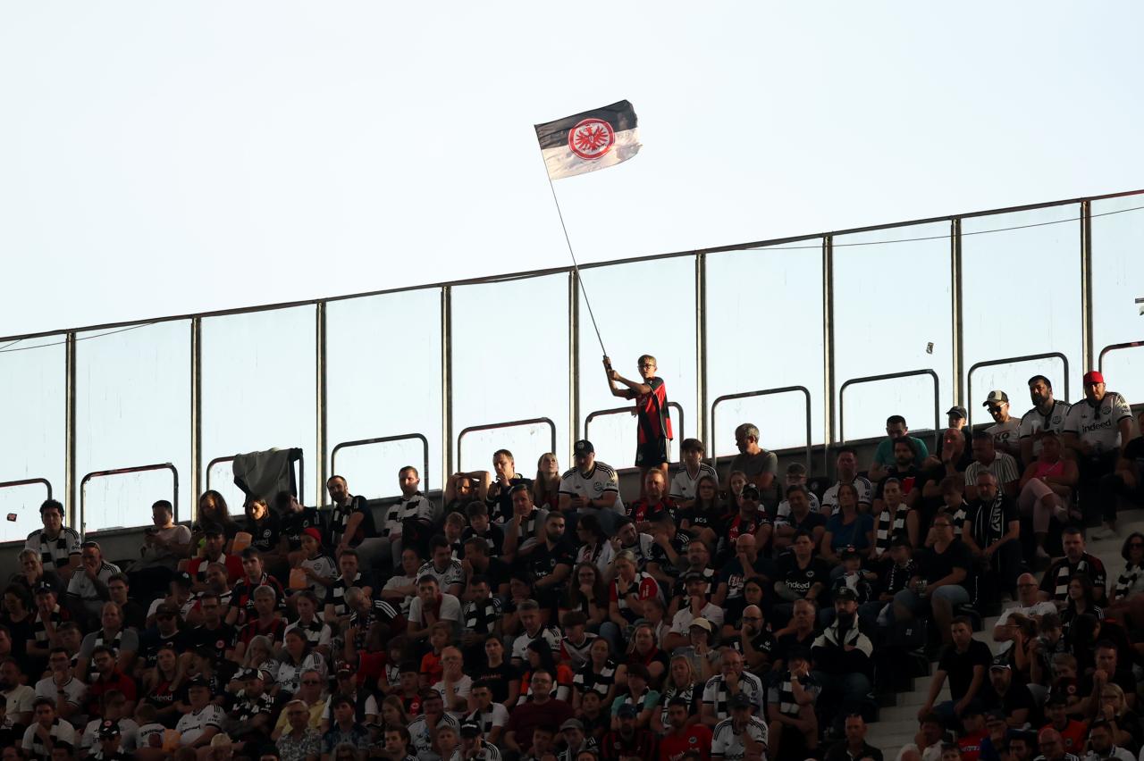 Eintracht Frankfurt vs. SC Freiburg preview: League leaders aim to maintain perfect start
