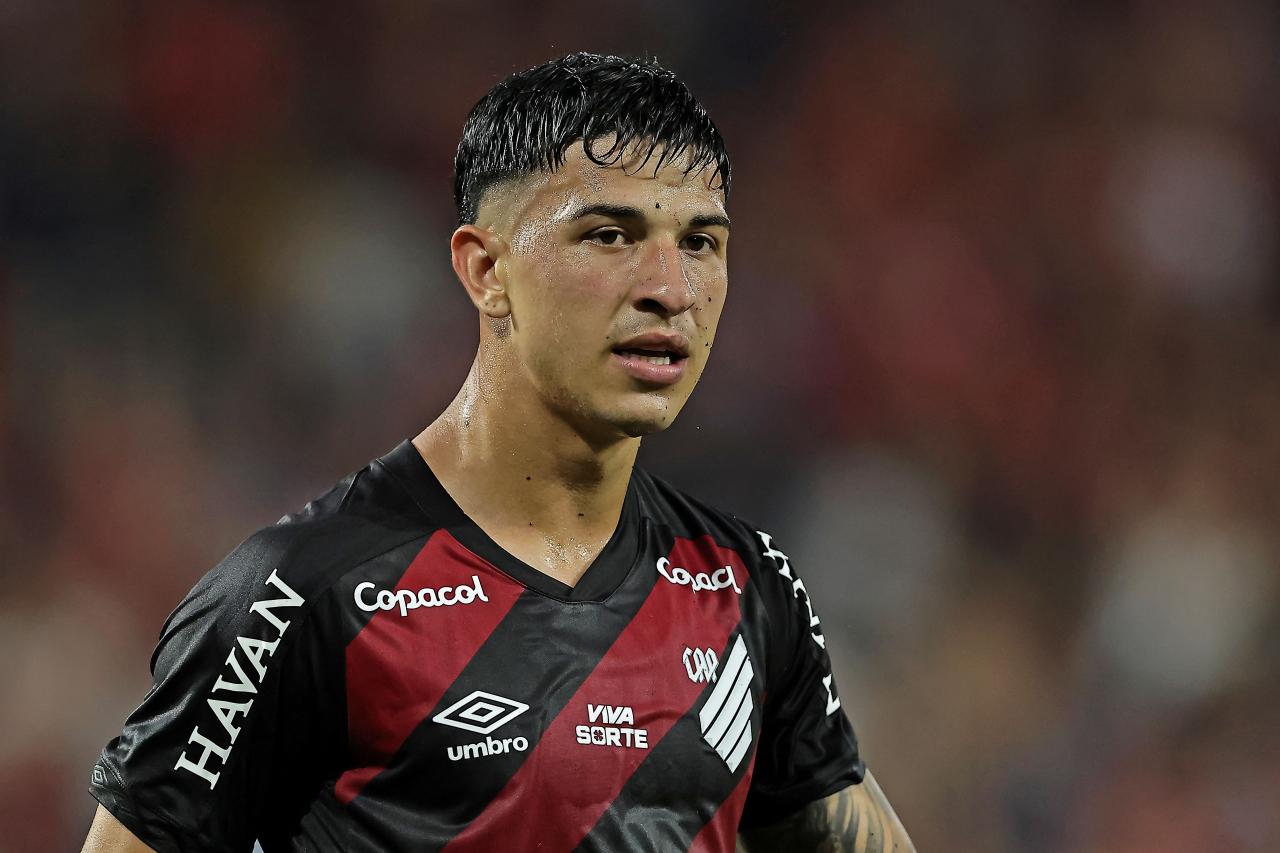 Eintracht Frankfurt and Stuttgart monitoring Argentine left-back alongside Inter, Lazio