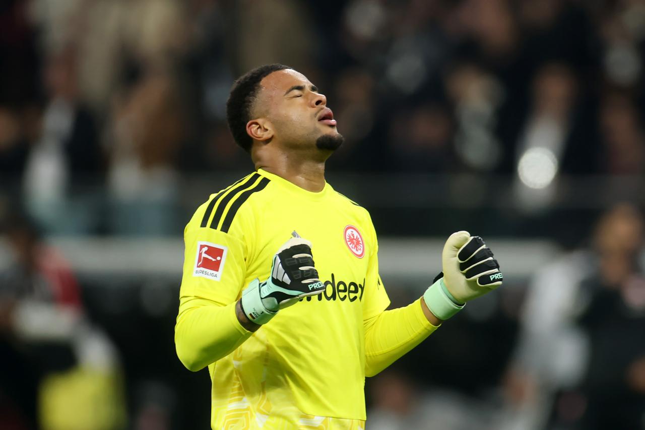 Bundesliga centurion Atubolu applauds Frankfurt fans and Koch after first home win