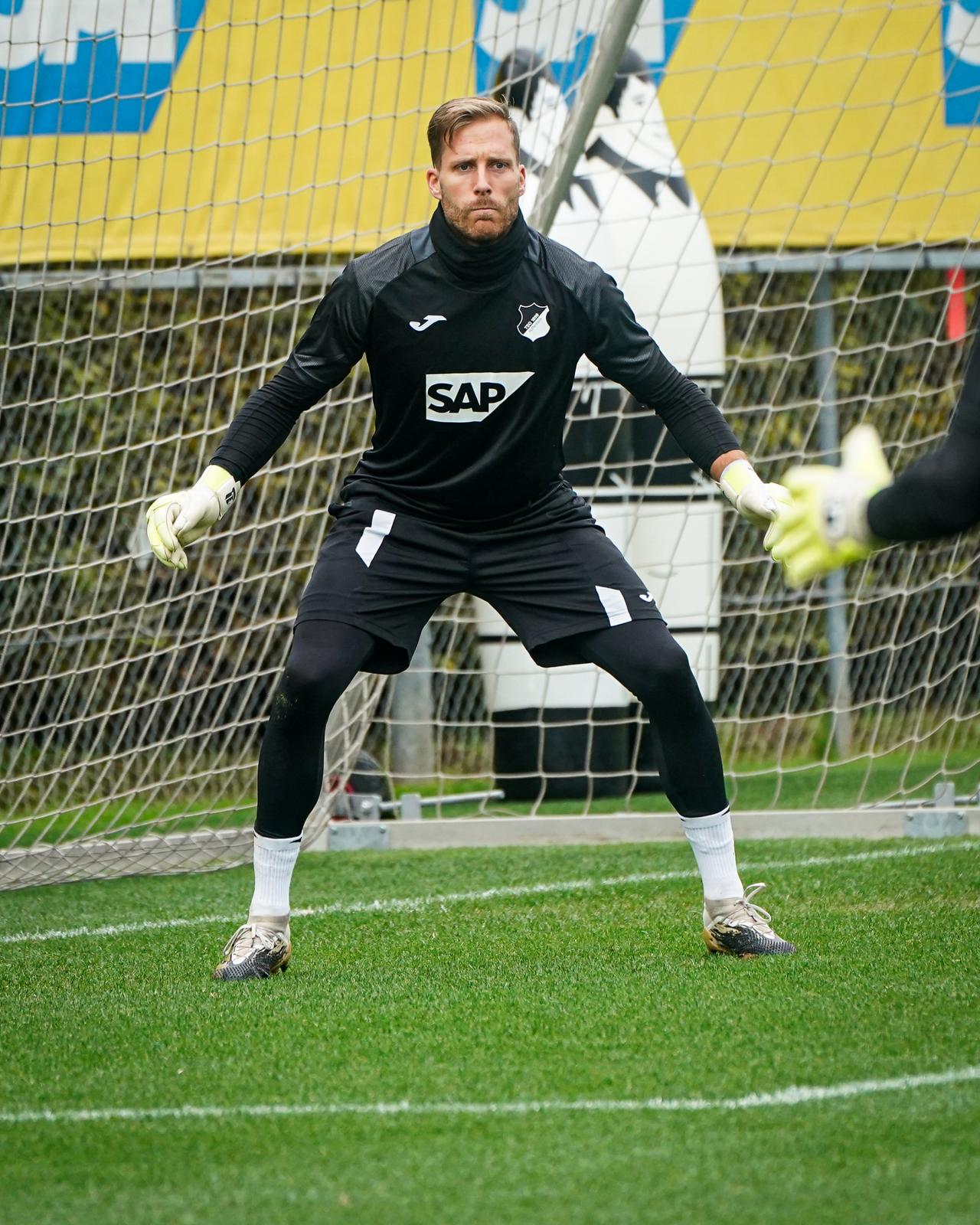 Who will be in goal for Germany with ter Stegen injured?