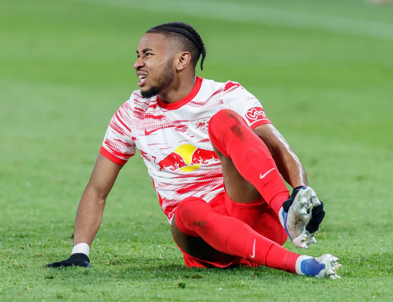 double-disaster-for-leipzig-nkunku-and-schlager-both-incur-major-injuries