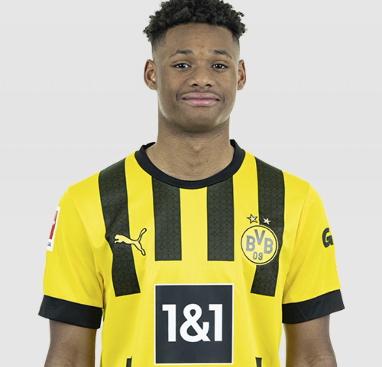 William Rashidi Dortmund youngster ruled out for several weeks