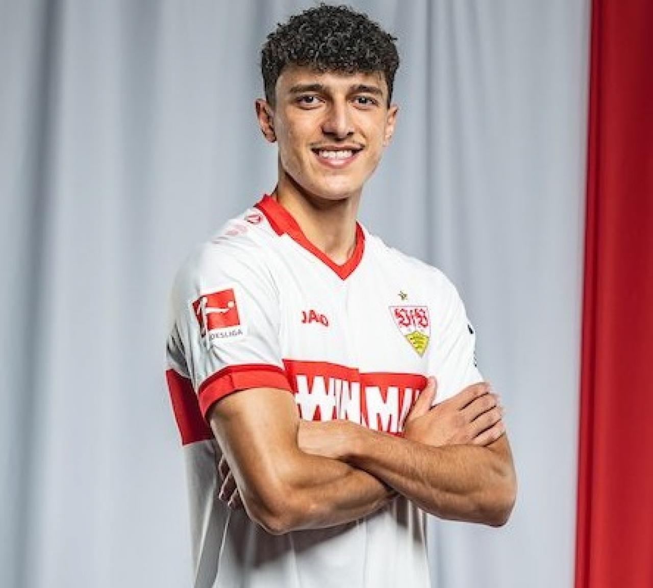 Official: Stuttgart sign new centre-back