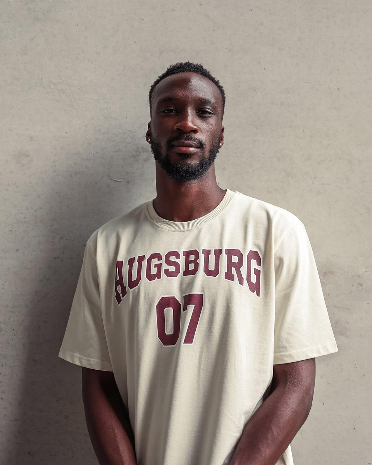 Augsburg begin busy evening with Matsima signing