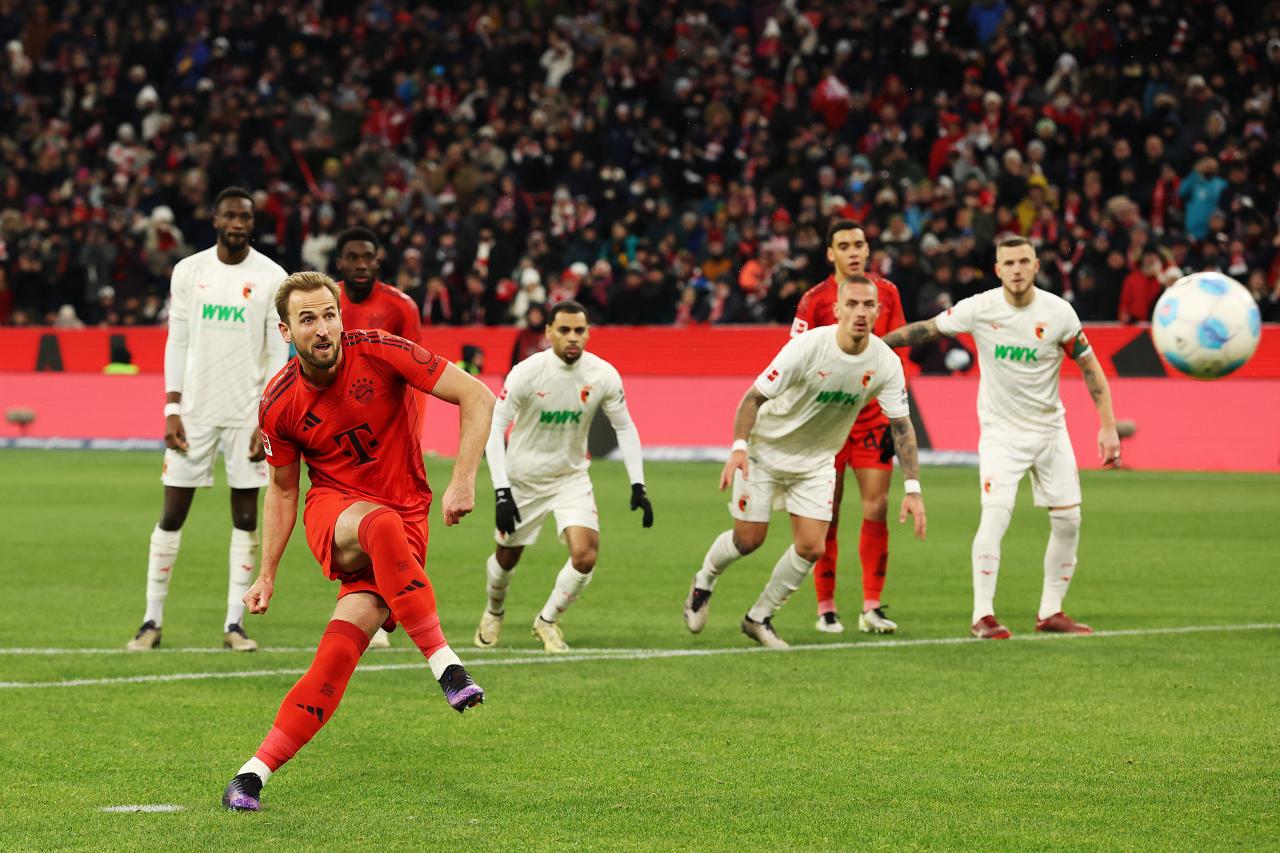 Another Kane “Lupenreiner” lifts Bayern over Augsburg