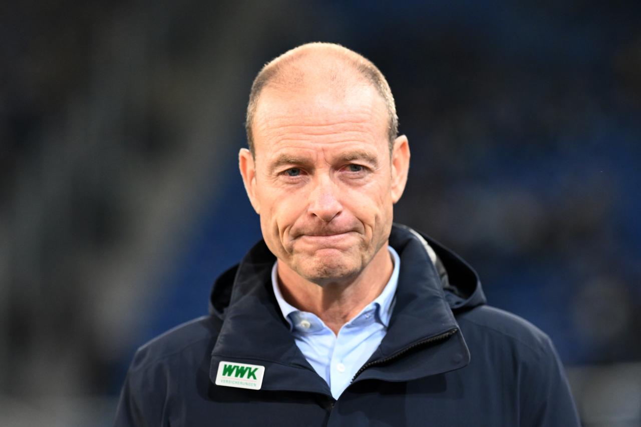 Augsburg boss backs Thorup after Kiel drubbing