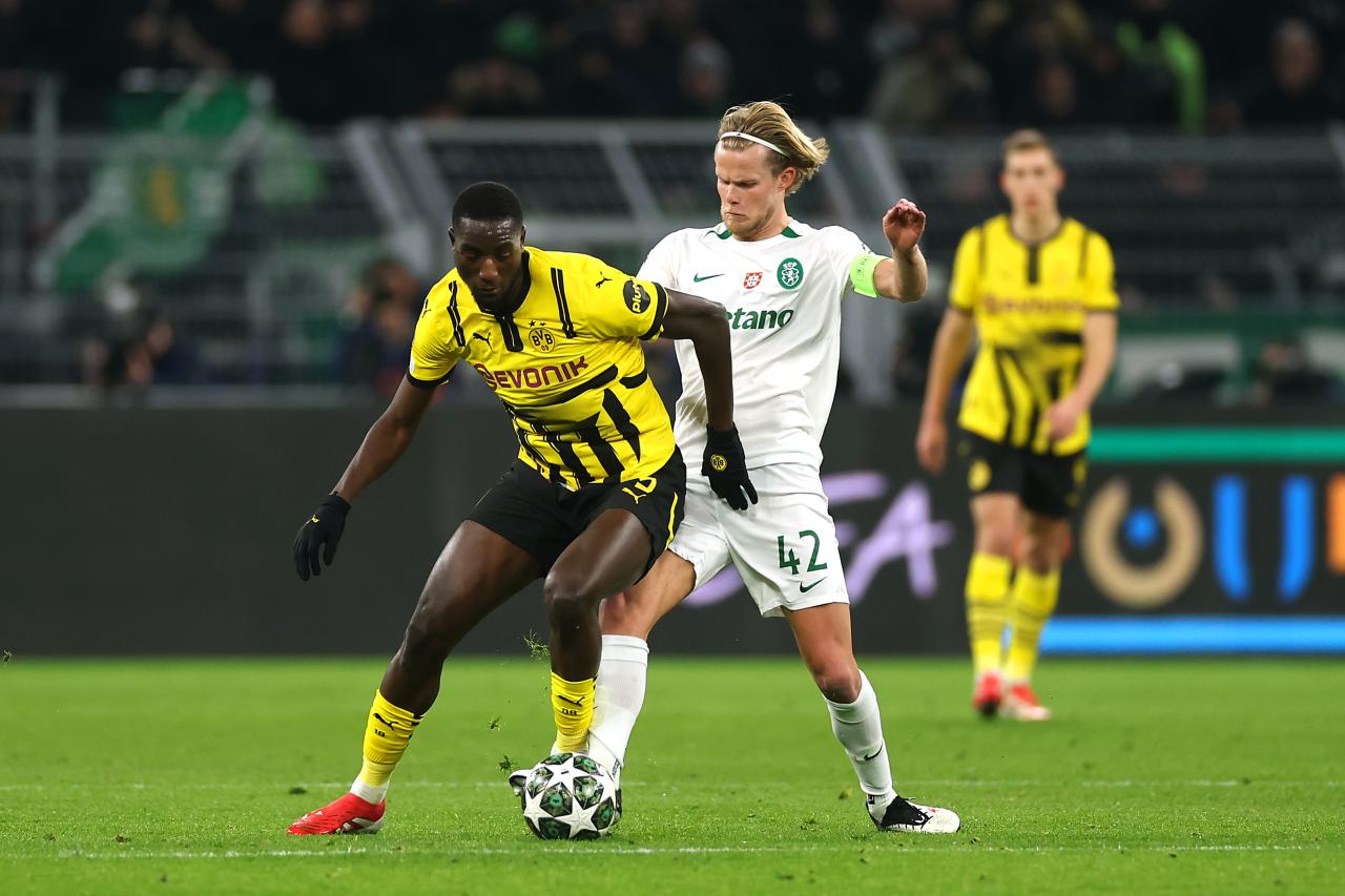 Scoreless stalemate sees Dortmund into the Round of 16