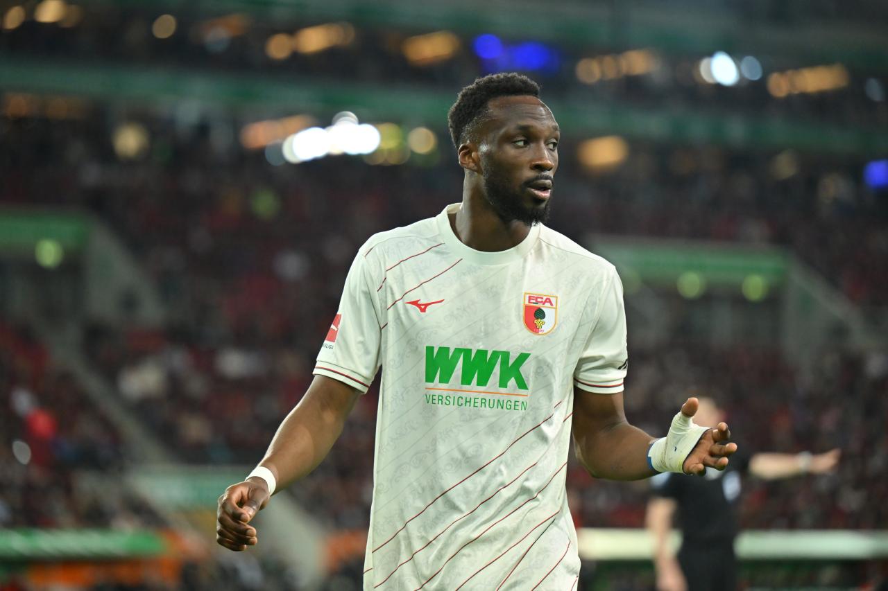 Augsburg defender wins Rookie of the Month