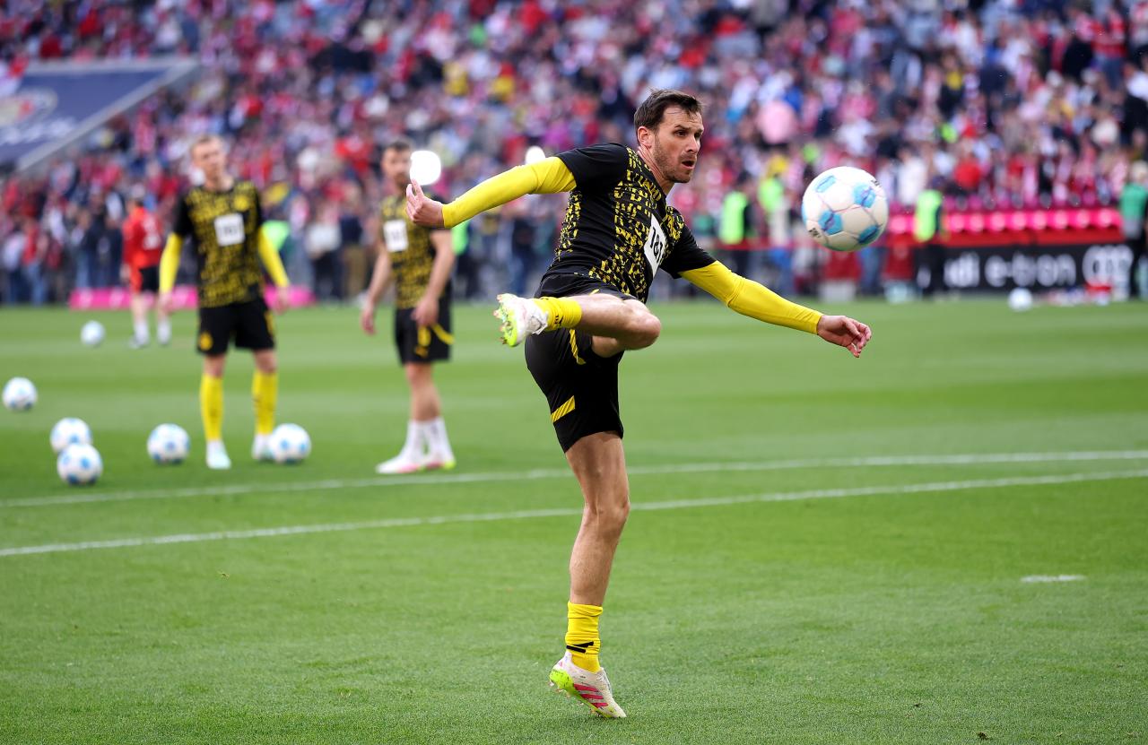 Dortmund give injury update on Groß