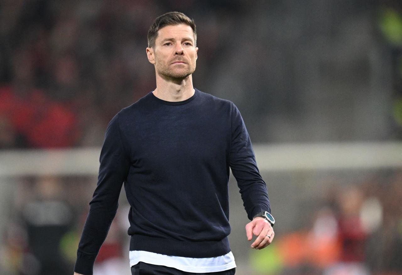 Xabi Alonso plays down pressure of future talks