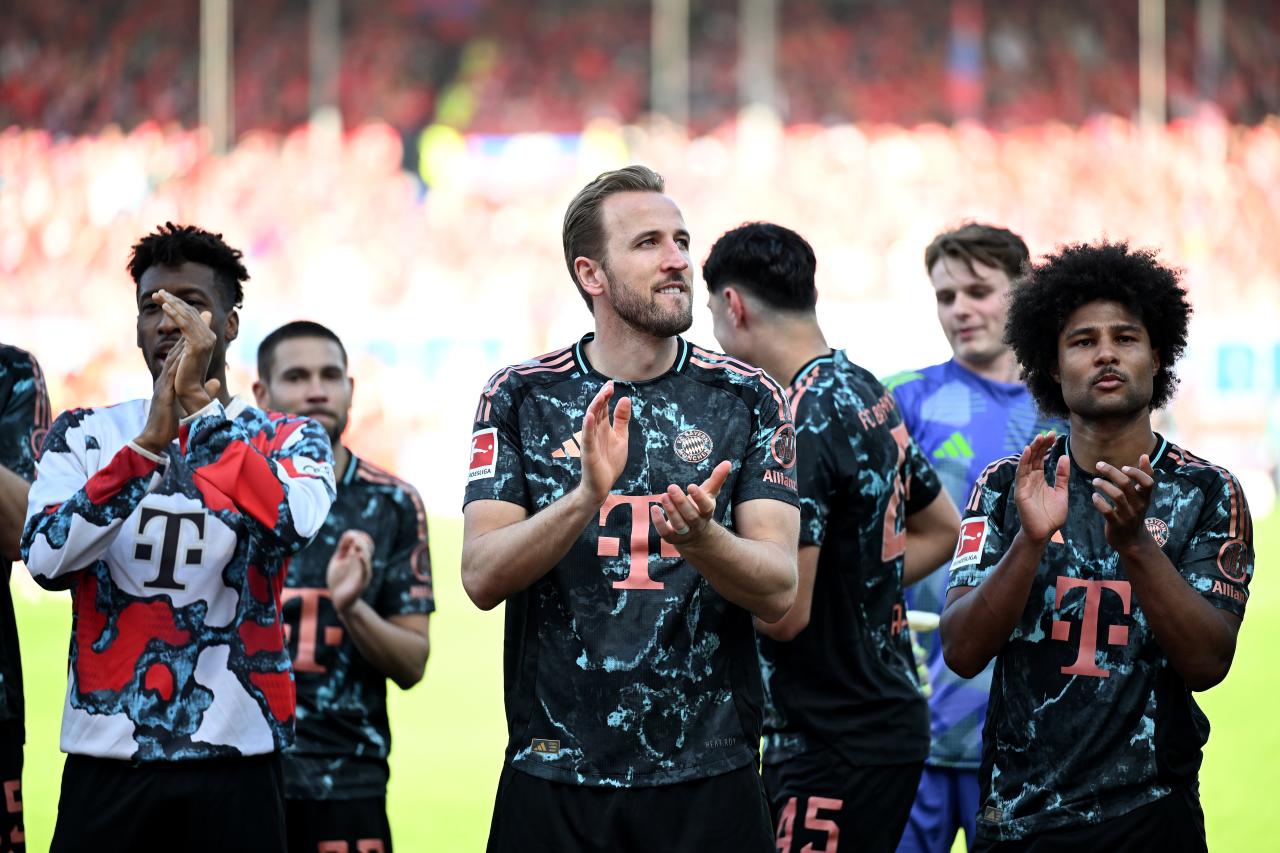 Kane hopes Meisterschale ends trophy drought talks