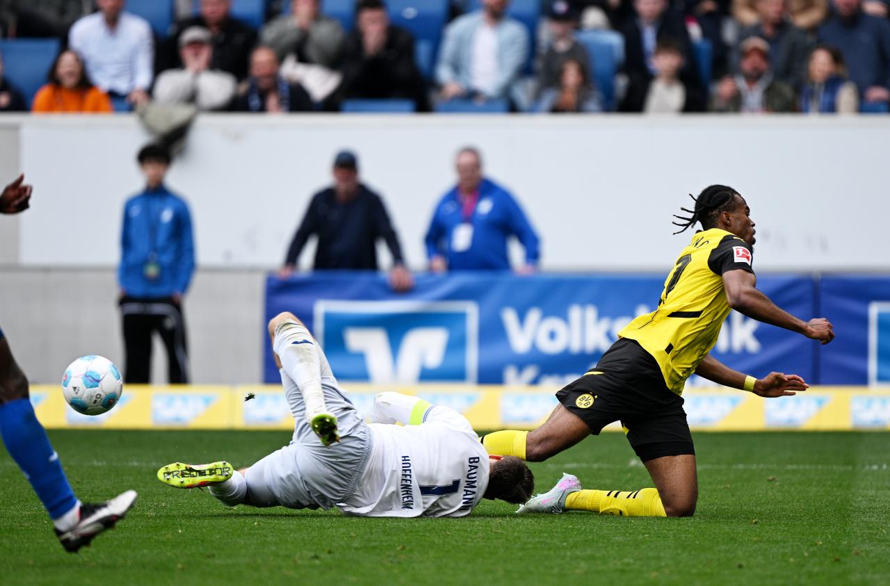 Ilzer slams “scandalous” refereeing decision after Hoffenheim’s loss to Dortmund