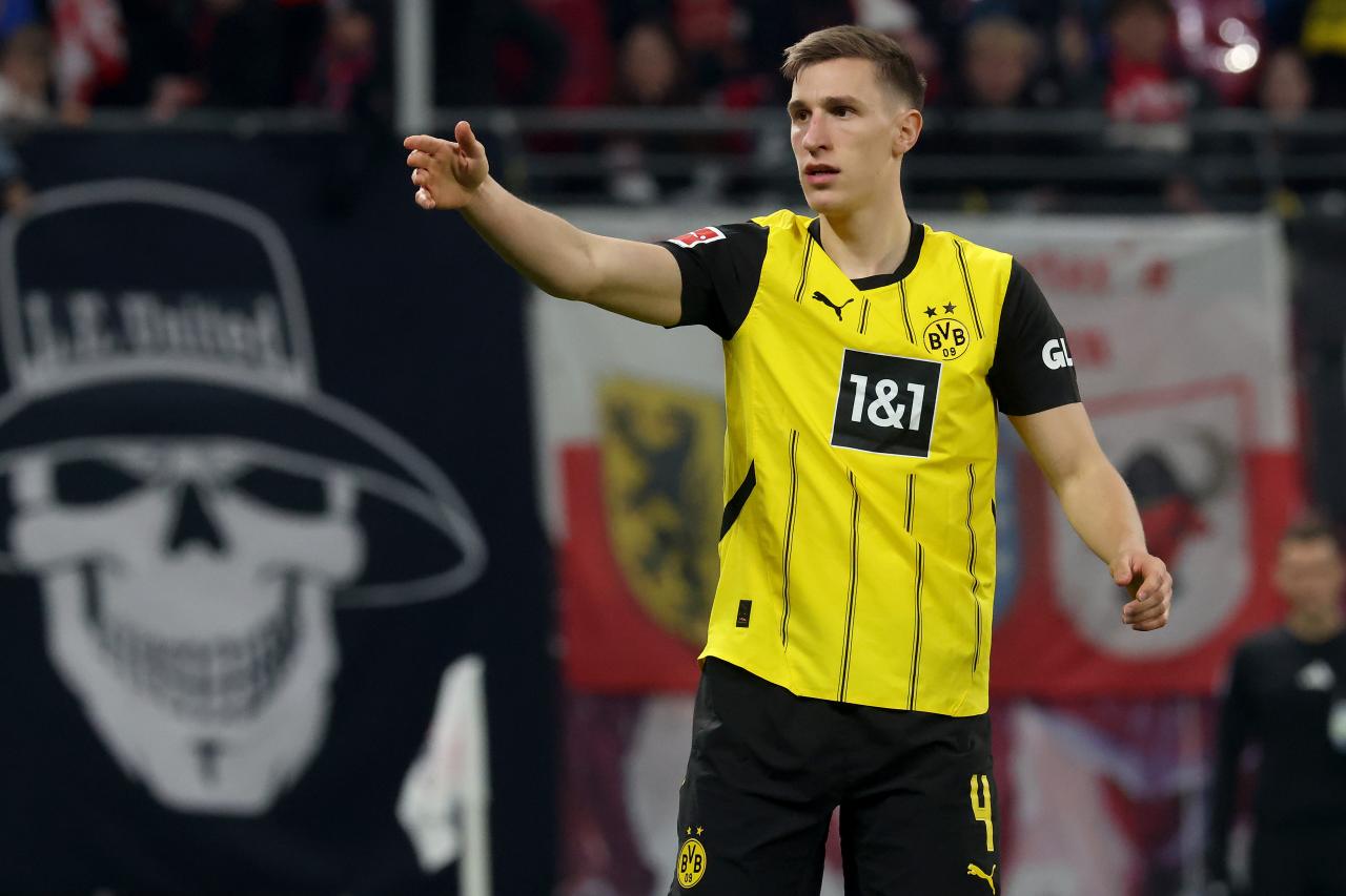 Schlotterbeck set for new long-term Dortmund deal