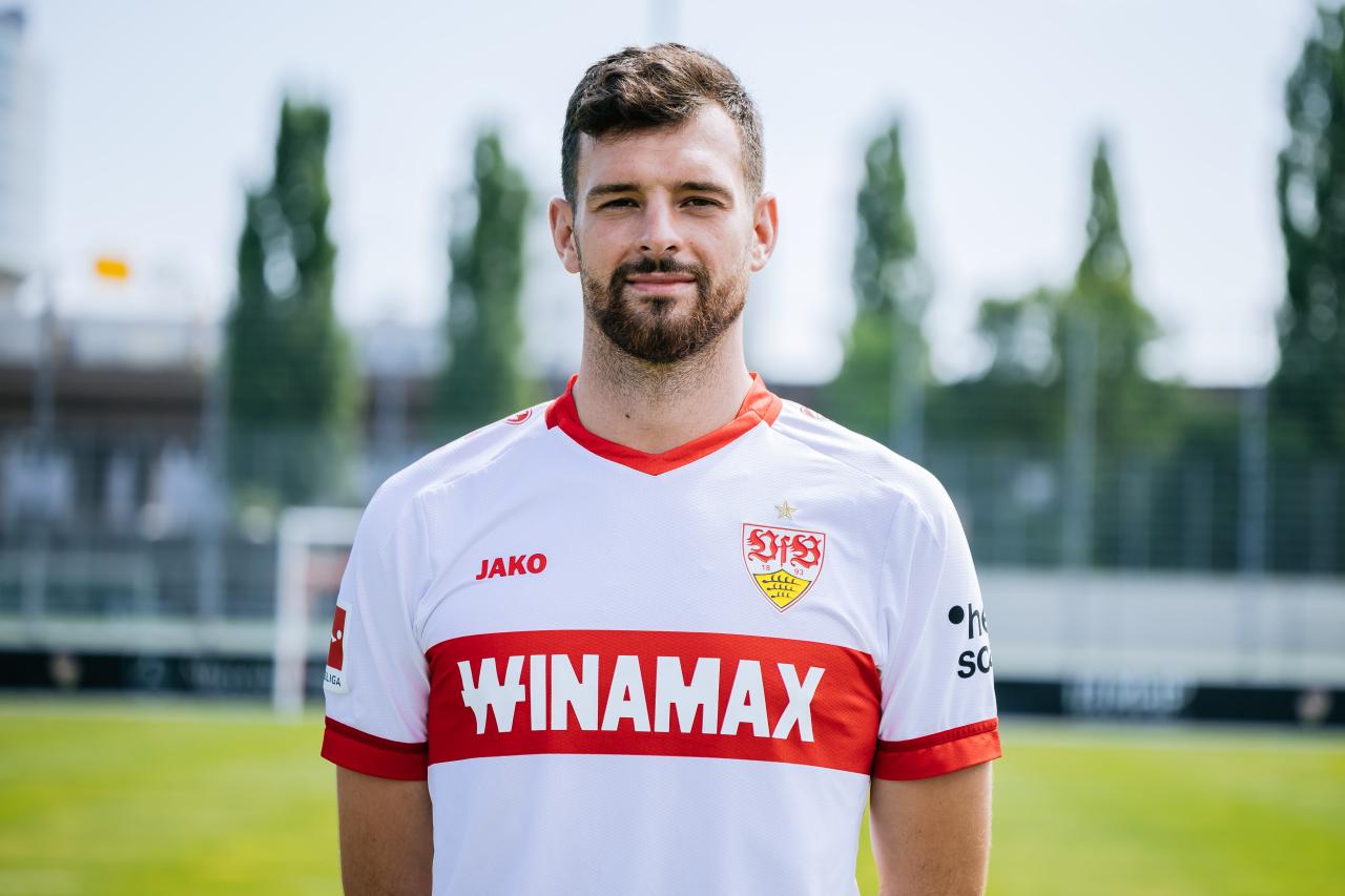 Stuttgart’s Pfeiffer completes Elversberg switch