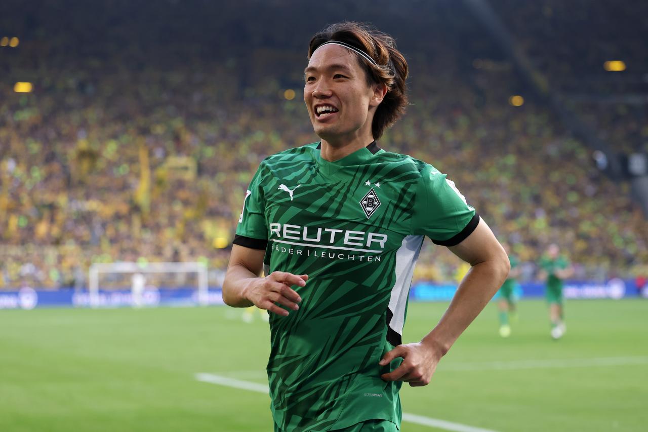 Eintracht Frankfurt leading race for Gladbach’s Ko Itakura