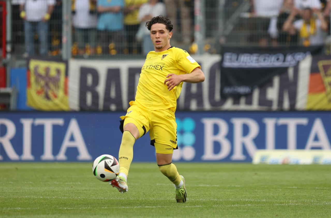 Schalke on the verge of signing 3.Liga star El-Faouzi