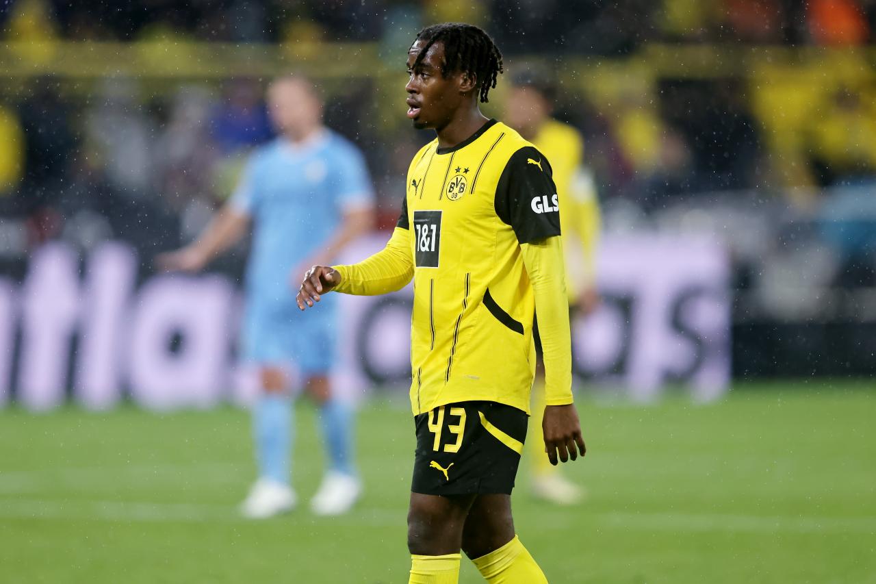 Dortmund yet to strike Gittens deal with Chelsea, still demanding €65m fee