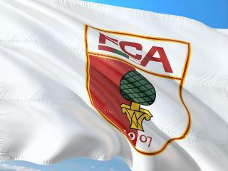 FCA vigila al fullback holandés, Strobl parece listo para retirarse