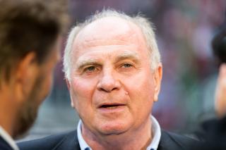 Hoeness confirms Bayern interest in Xabi Alonso, acknowledges it will be "very difficult" to land him