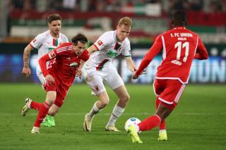 Augsburg send midfielder out on loan