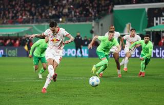 Leipzigs handball penalty against Wolfsburg sparks debate