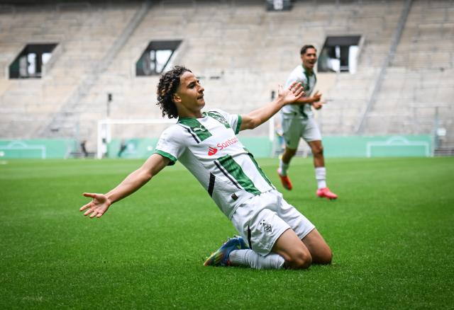 Wael Mohya of Borussia Mönchengladbach