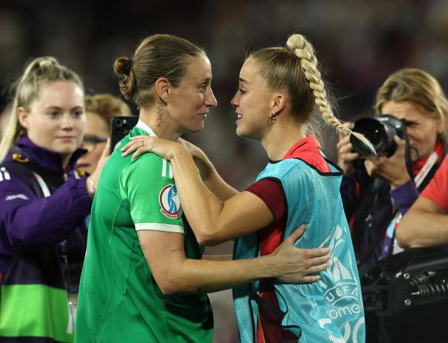 Injured captain Gwinn celebrates with Berger