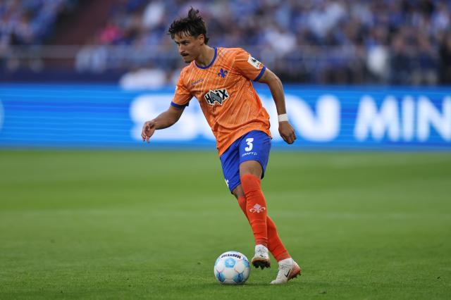 Bueno leaves Dortmund on a permanent transfer