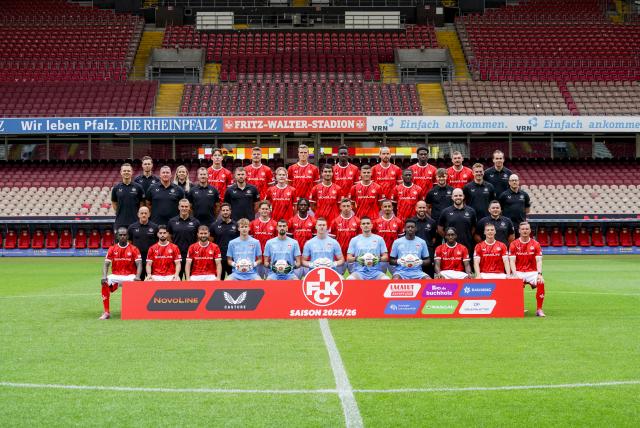 Kaiserslautern face Schalke in 2. Bundesliga