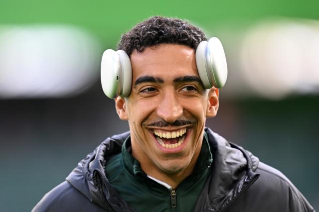 Tiago Tomás for Wolfsburg.