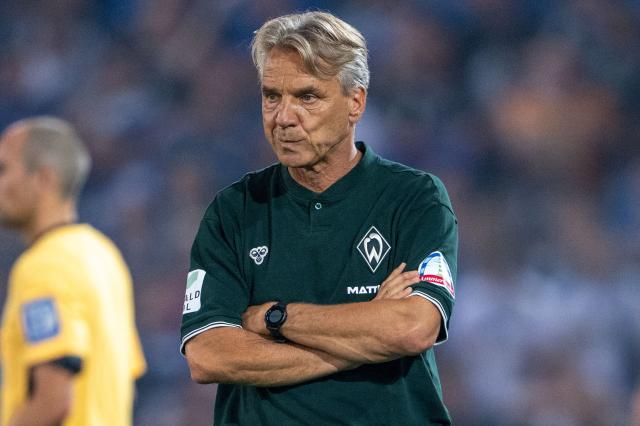 Bremen headcoach Horst Steffen.