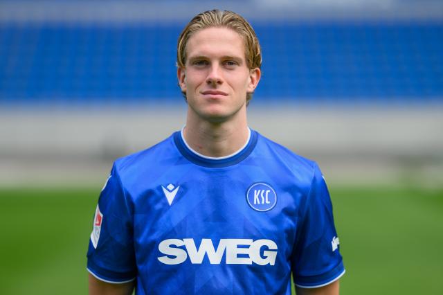 David Herold for Karlsruhe.