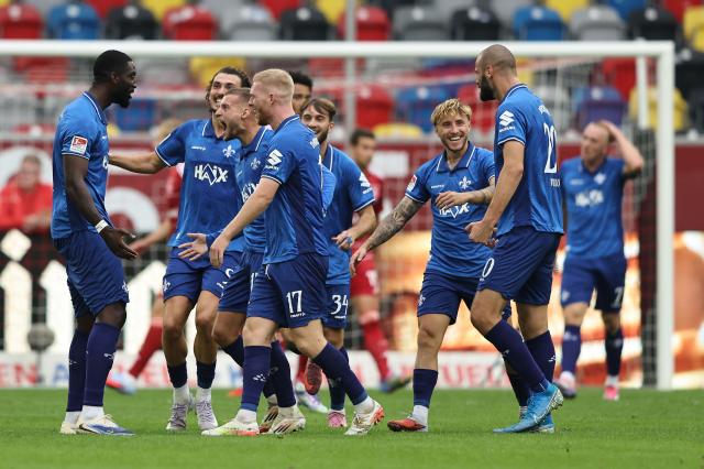 SV Darmstadt celebrates the second goal during the 2. Bundesliga match vs. Fortuna Düsseldorf 