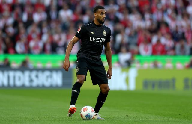 Josha Vagnoman in action for Stuttgart against FC Köln.