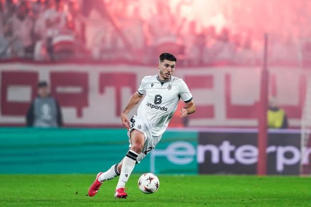 Leo Leroy in action for Basel against Freiburg in the Europa League.