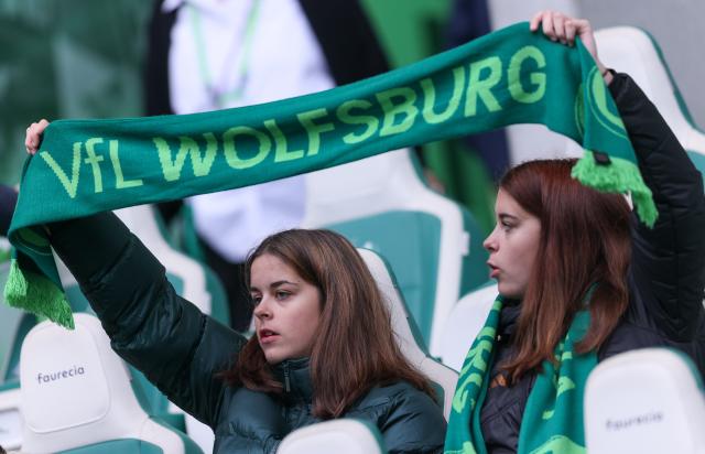 VfL Wolfsburg Frauen fans VfL Wolfsburg Frauen fans