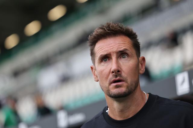 Klose defeated again