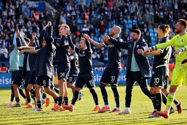 The team of VfL Bochum celebrates after winning 2-0 the 2. Bundesliga match between VfL Bochum 1848 and 1. FC Magdeburg The team of VfL Bochum celebrates after winning 2-0 the 2. Bundesliga match between VfL Bochum 1848 and 1. FC Magdeburg