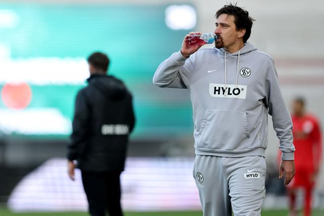 Elversberg's coach Vincent Wagner