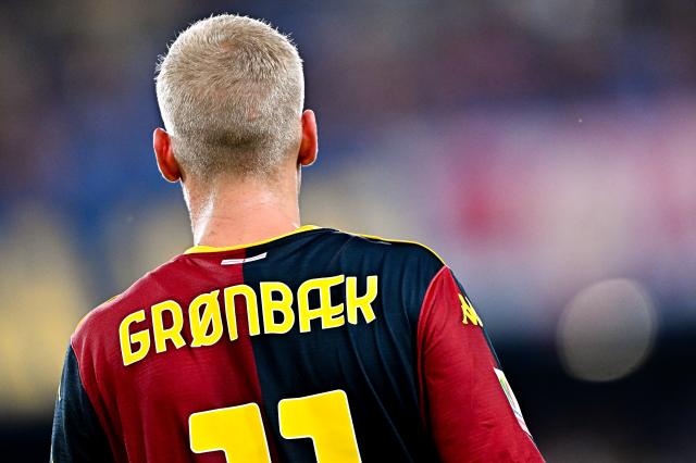 Albert Grønbæk to HSV