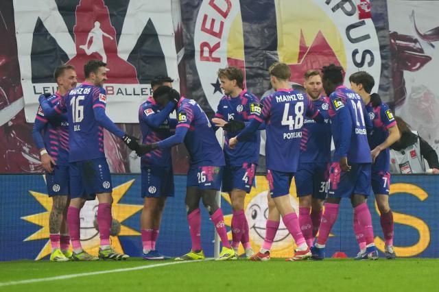 Silas celebrates scoring Mainz’s second goal with his side vs. RB Leipzig, 31 Jan 2026