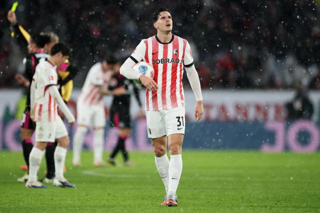 Igor Matanović for Freiburg.