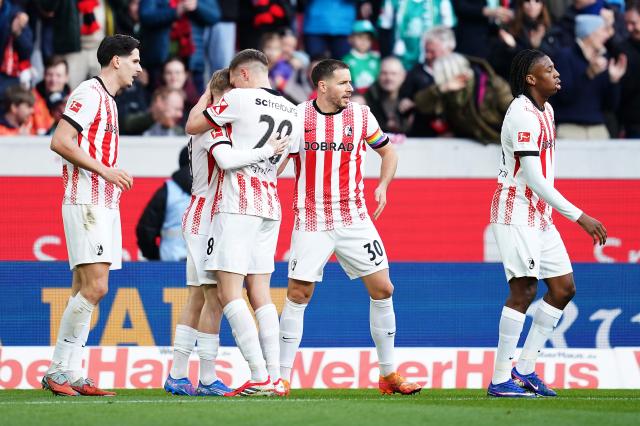 Freiburg celebrate Jan-Niklas Beste’s goal vs. Bremen - 7 Feb 2026