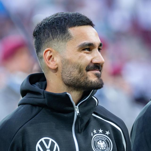 Ilkay Gündogan scored a great goal from long range.