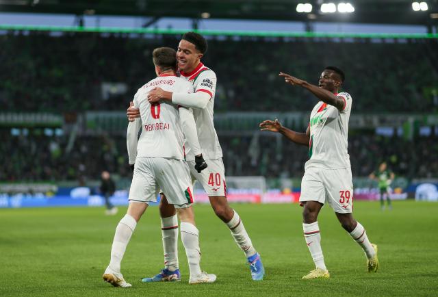 Noahkai Banks for Augsburg (middle).