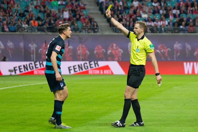 Niklas Stark and Hertha take on Frankfurt on Friday.