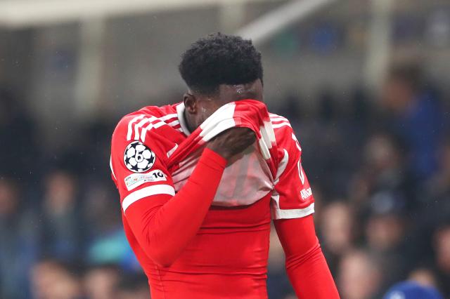 Alphonso Davies after his injury against Atalanta Bergamo.